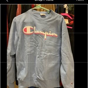 Champion pull over